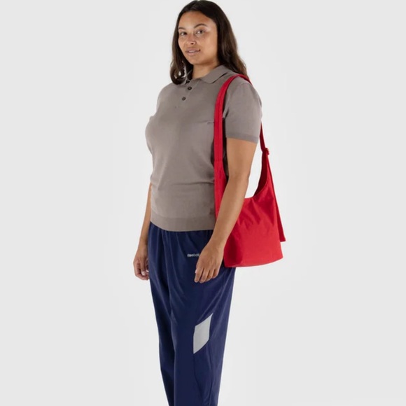 BAGGU Mini Sling Bag - Picture 3 of 10